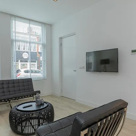 Village 公寓 赞德沃特