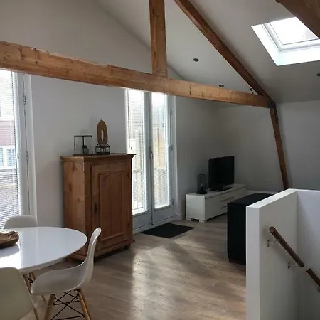 Village * 赞德沃特