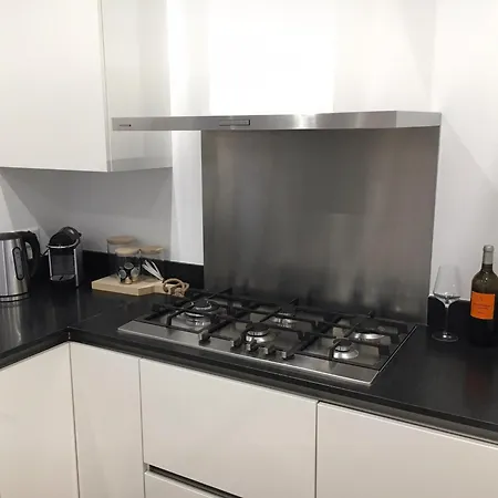 Village * 赞德沃特